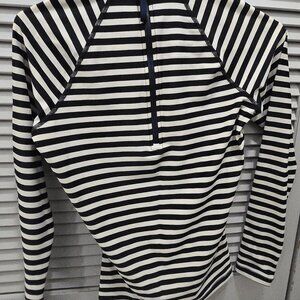 Women's Black & White Stripe Rashguard Long-Sleeve Pull-Over with Zipper in Back